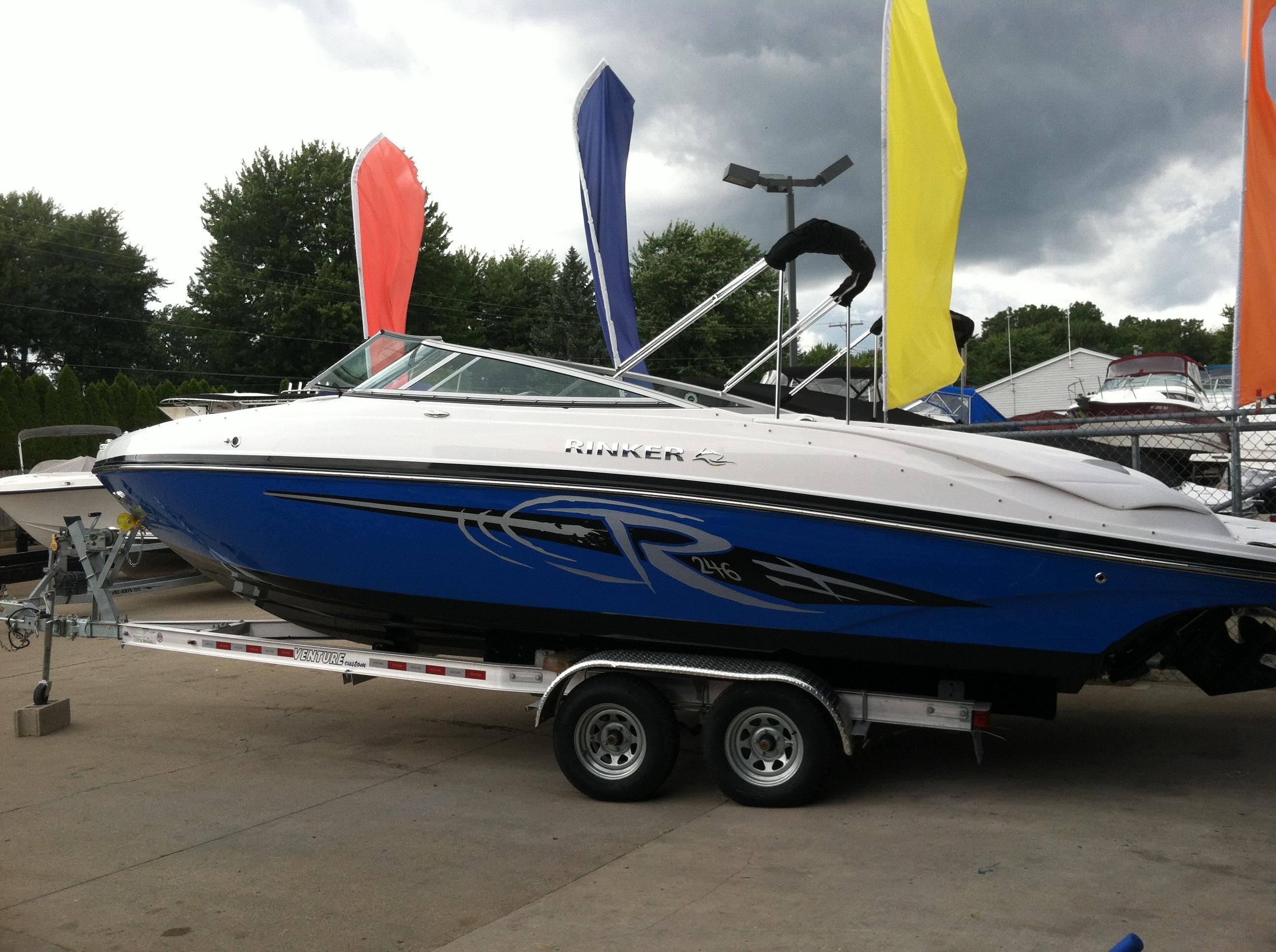 Rinker 246 Captiva Bowrider, Harrison Twn.