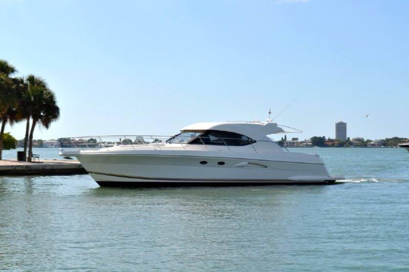 Riviera 5000 Sport Yacht, Cos Cob