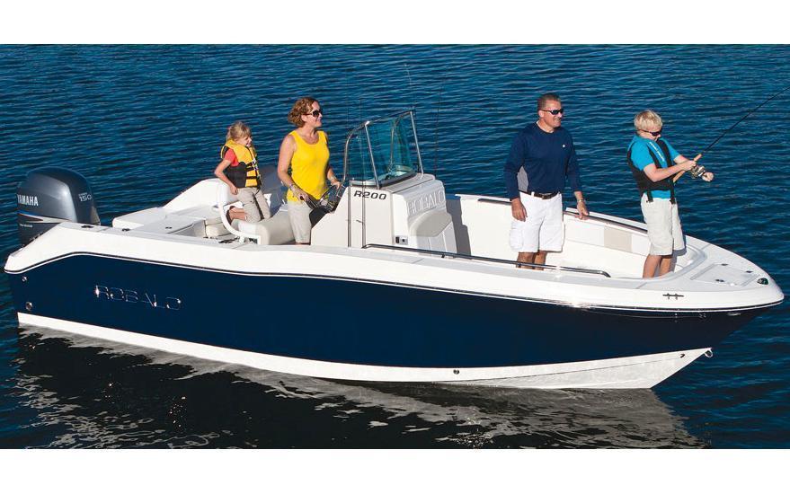 Robalo R200 Center Console