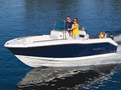 Robalo R200 Center Console