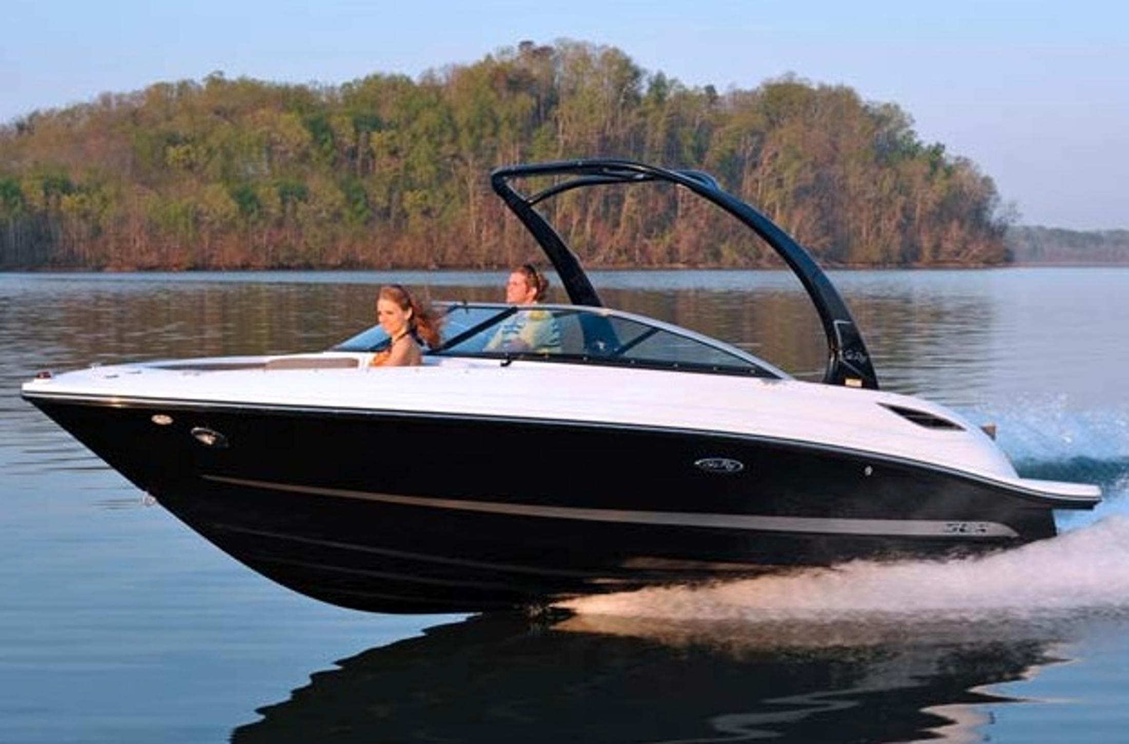 Sea Ray 230 SLX