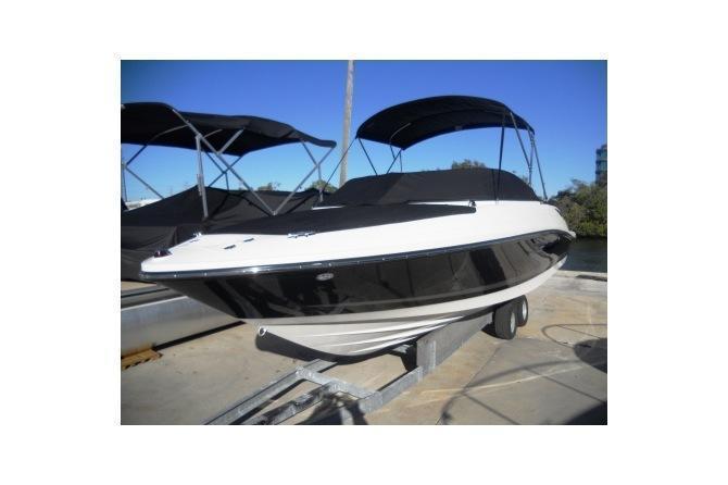 Sea Ray 230 SLX, Clearwater