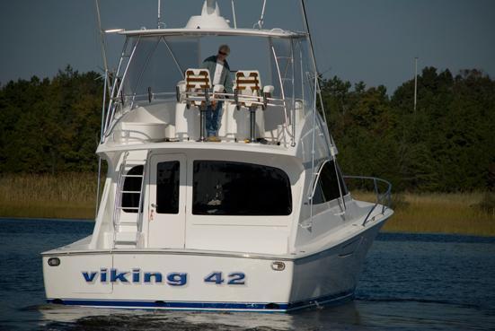 Viking Yachts 42 Convertible