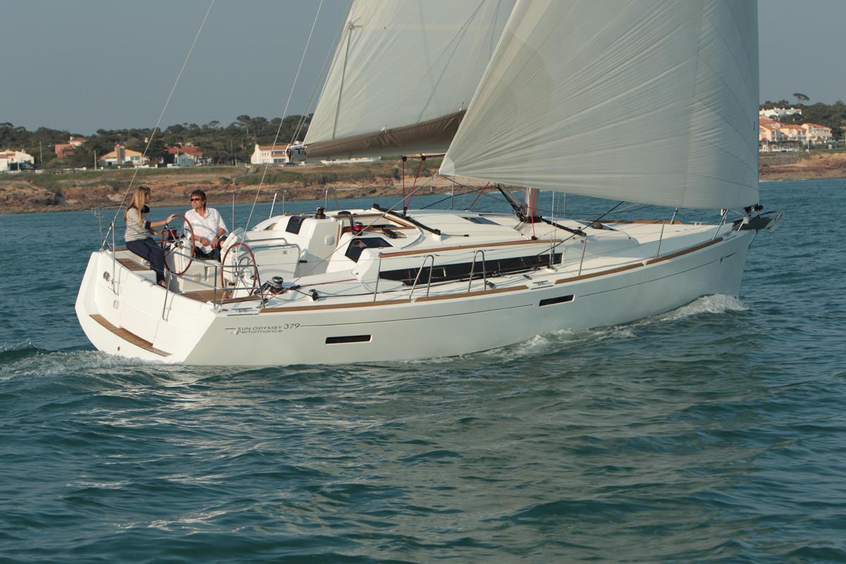 Jeanneau 379, Riverside