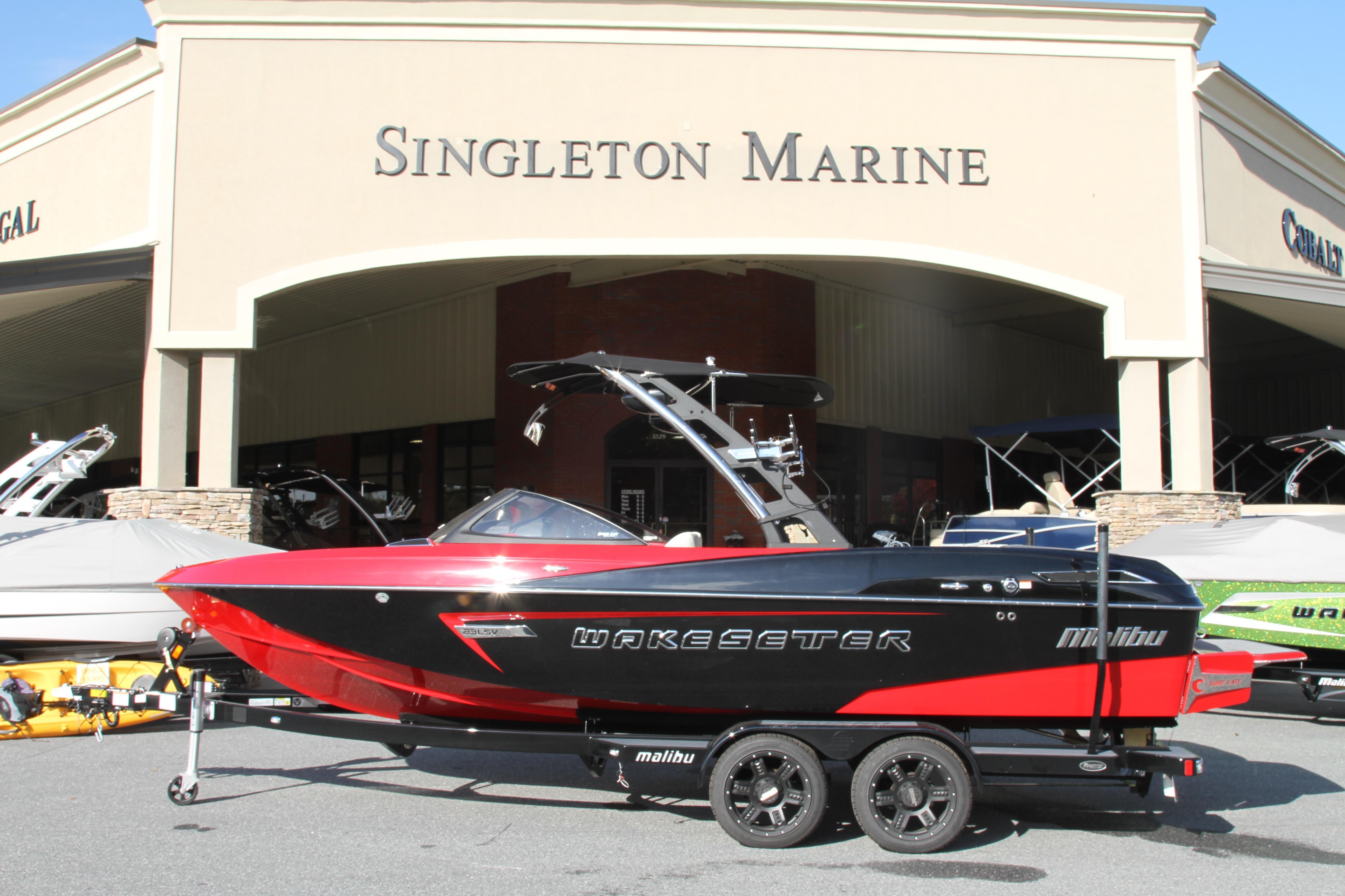 Malibu Wakesetter 23 LSV, Lake Lanier