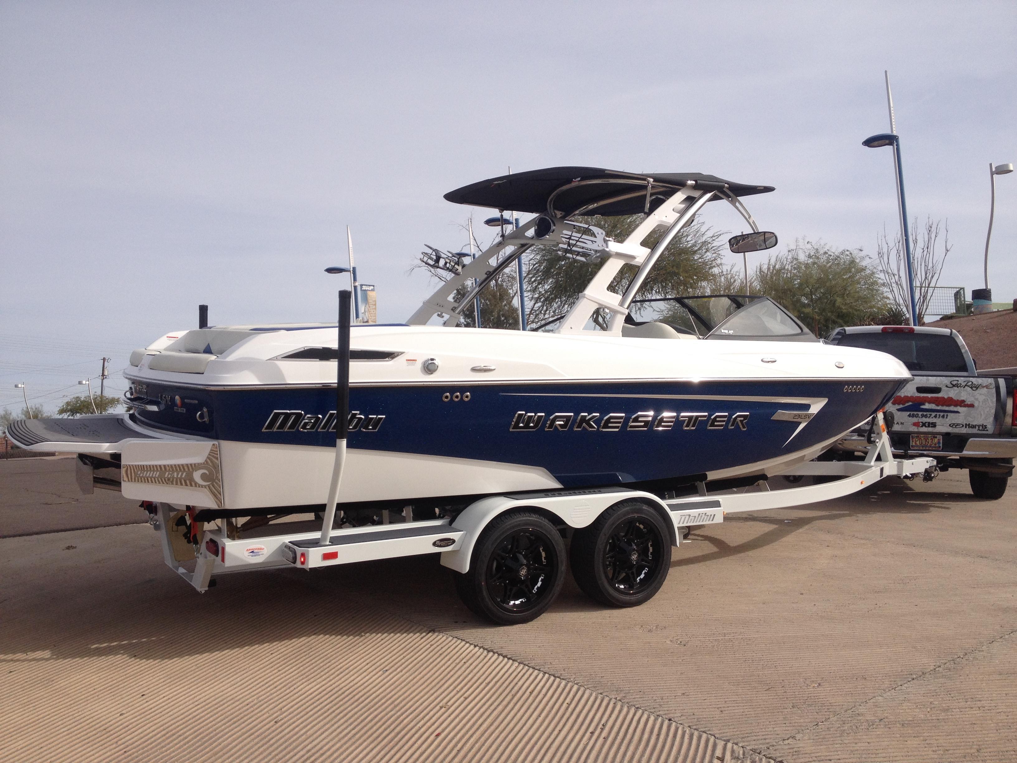 Malibu Wakesetter 23 LSV, Tempe