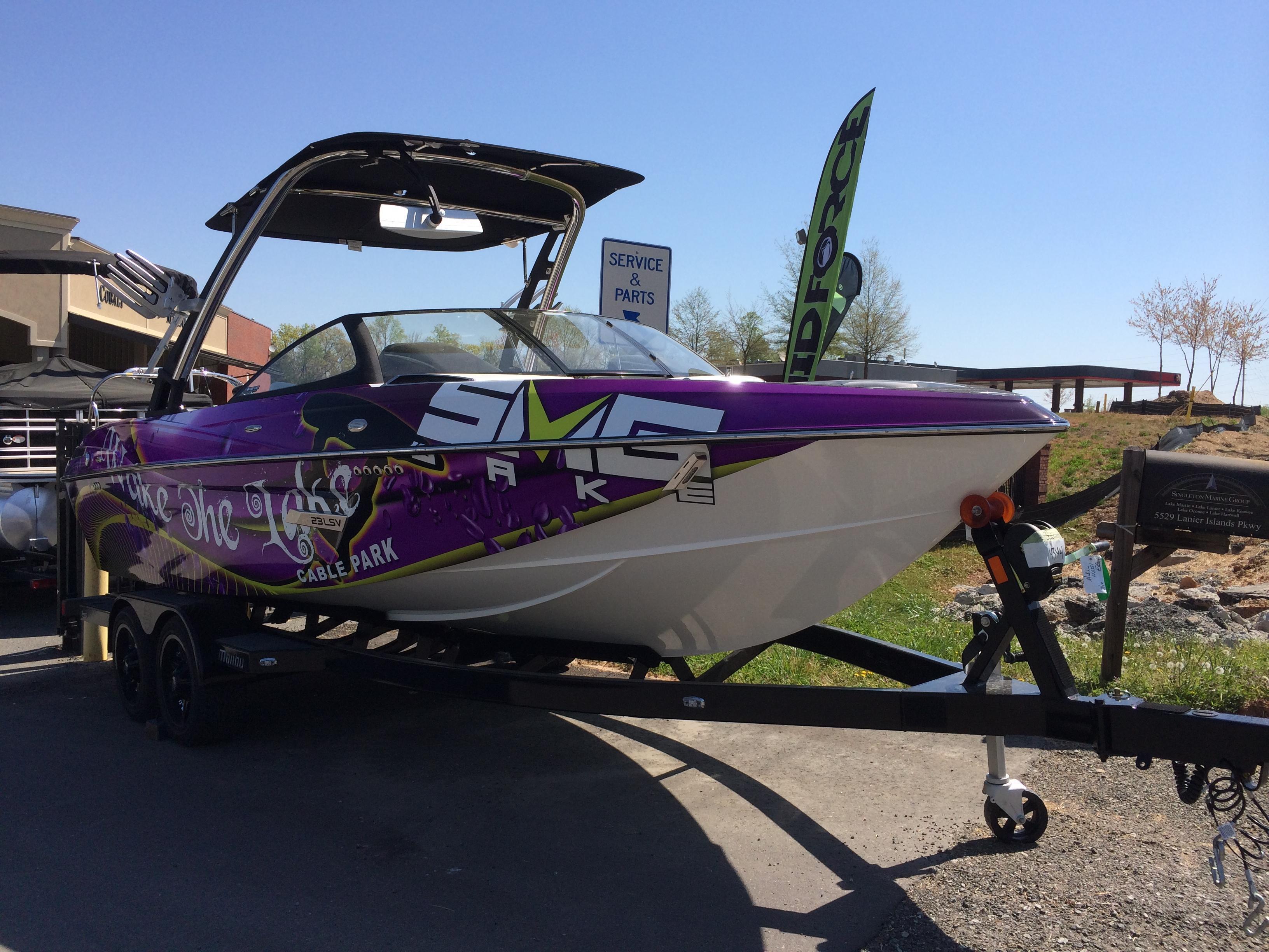 Malibu Wakesetter 23 LSV, Lake Lanier