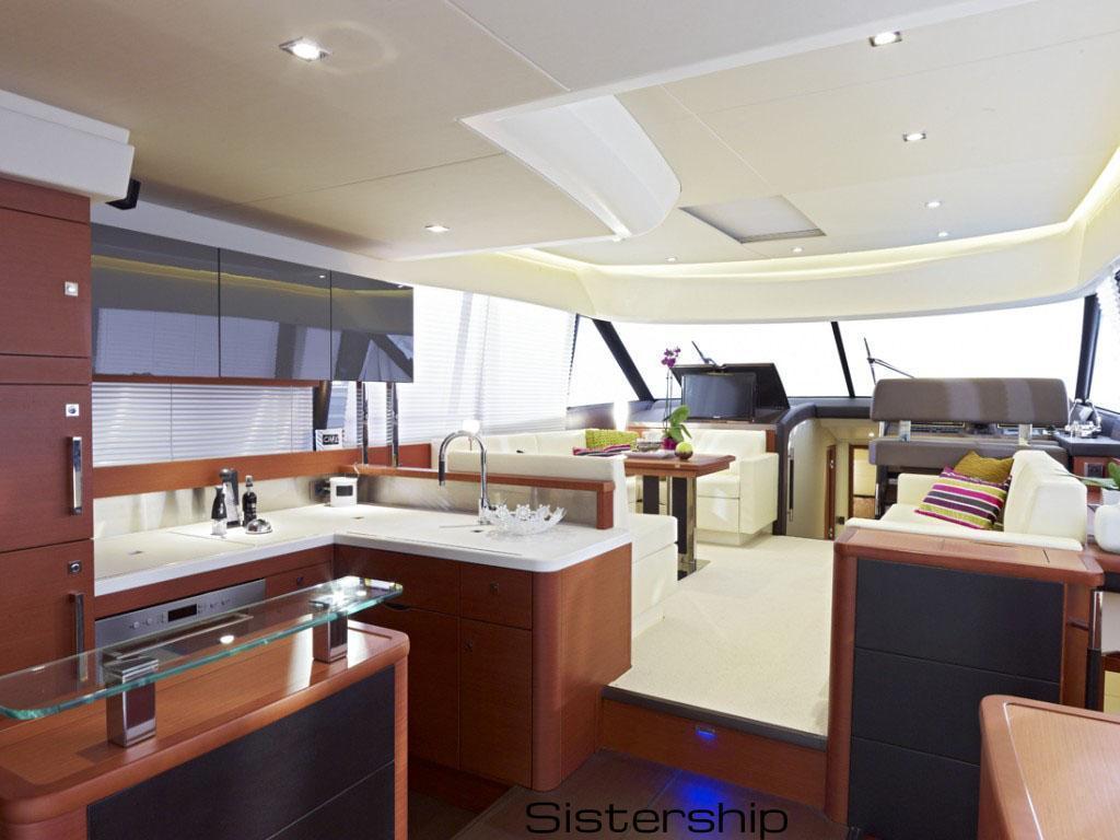 Prestige Yachts 550 ybridge