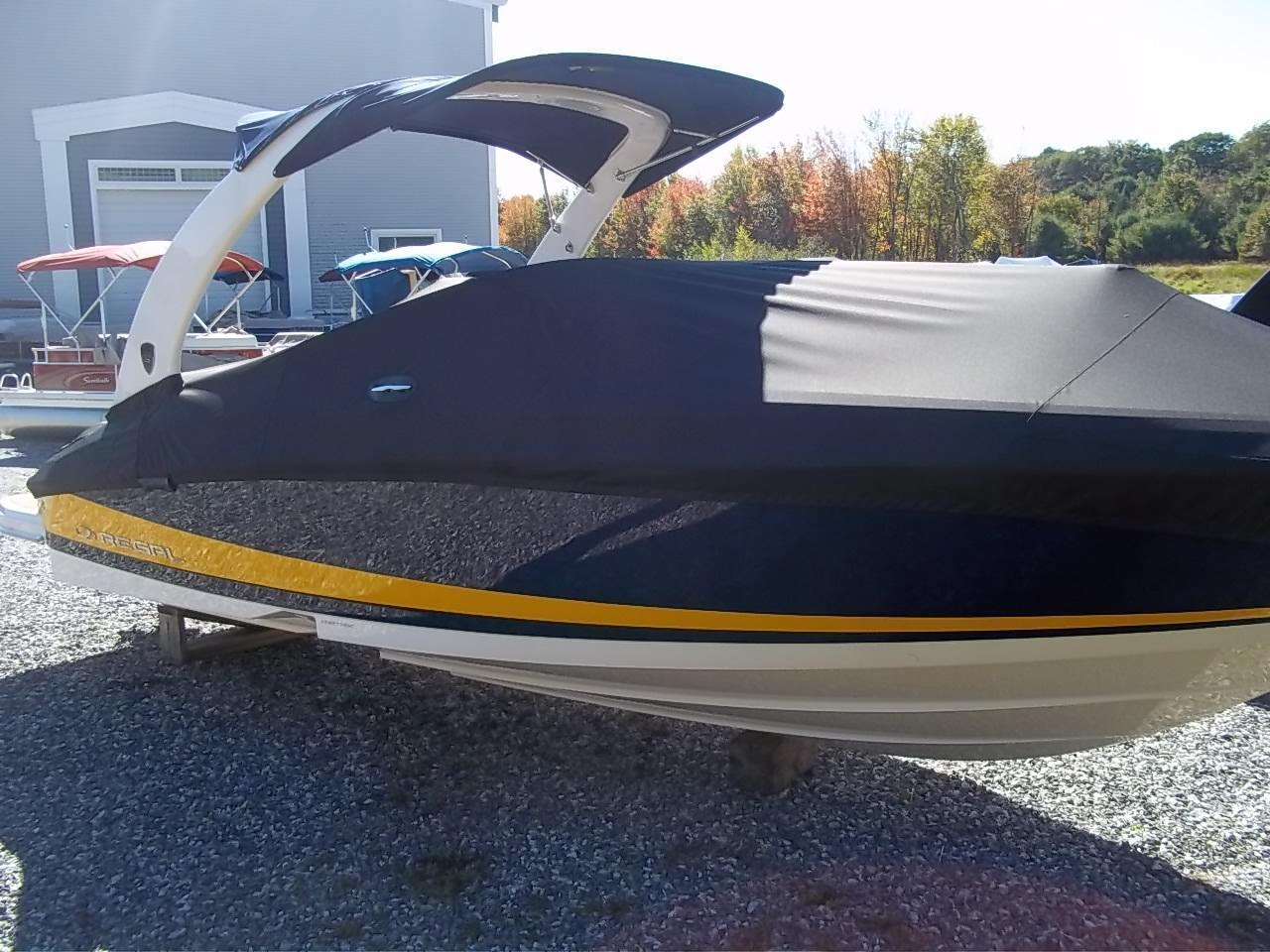 Regal 2300 Bowrider, Naples