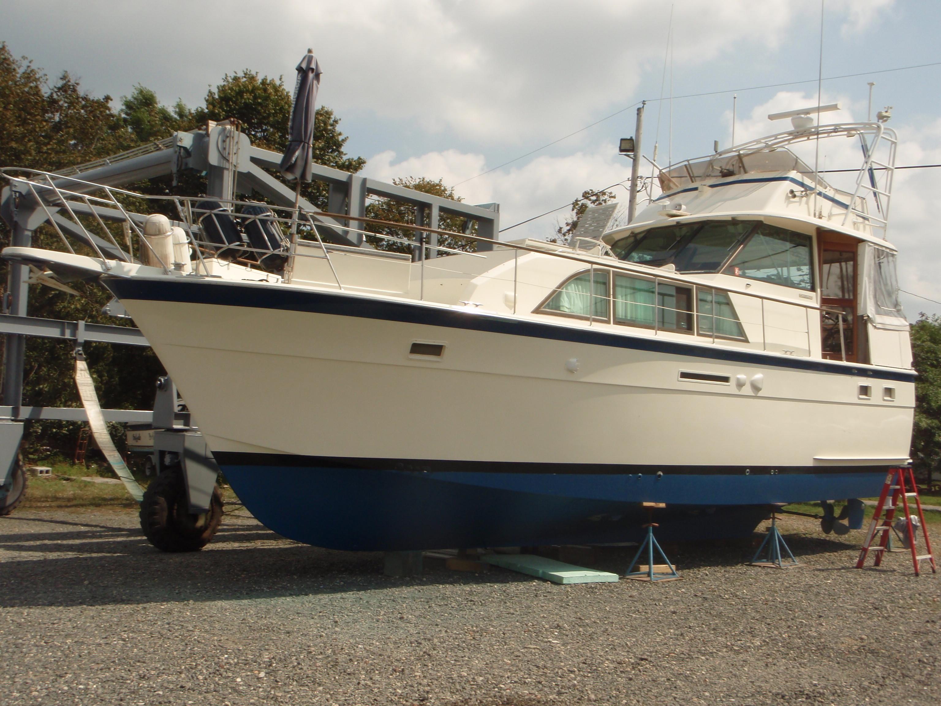 Hatteras 43 Double Cabin, Long Branch