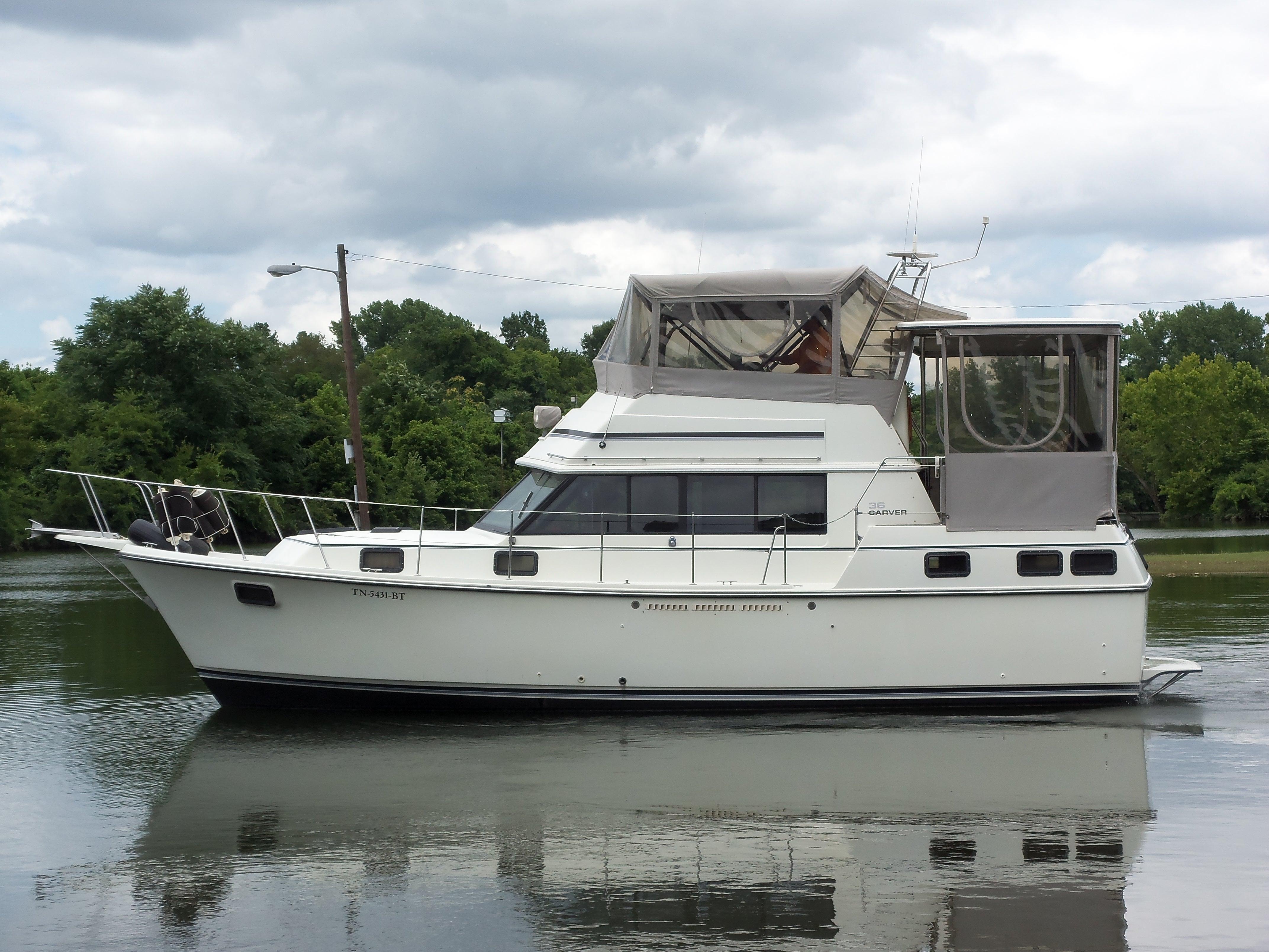 Carver 3607 Aft Cabin, Nashville