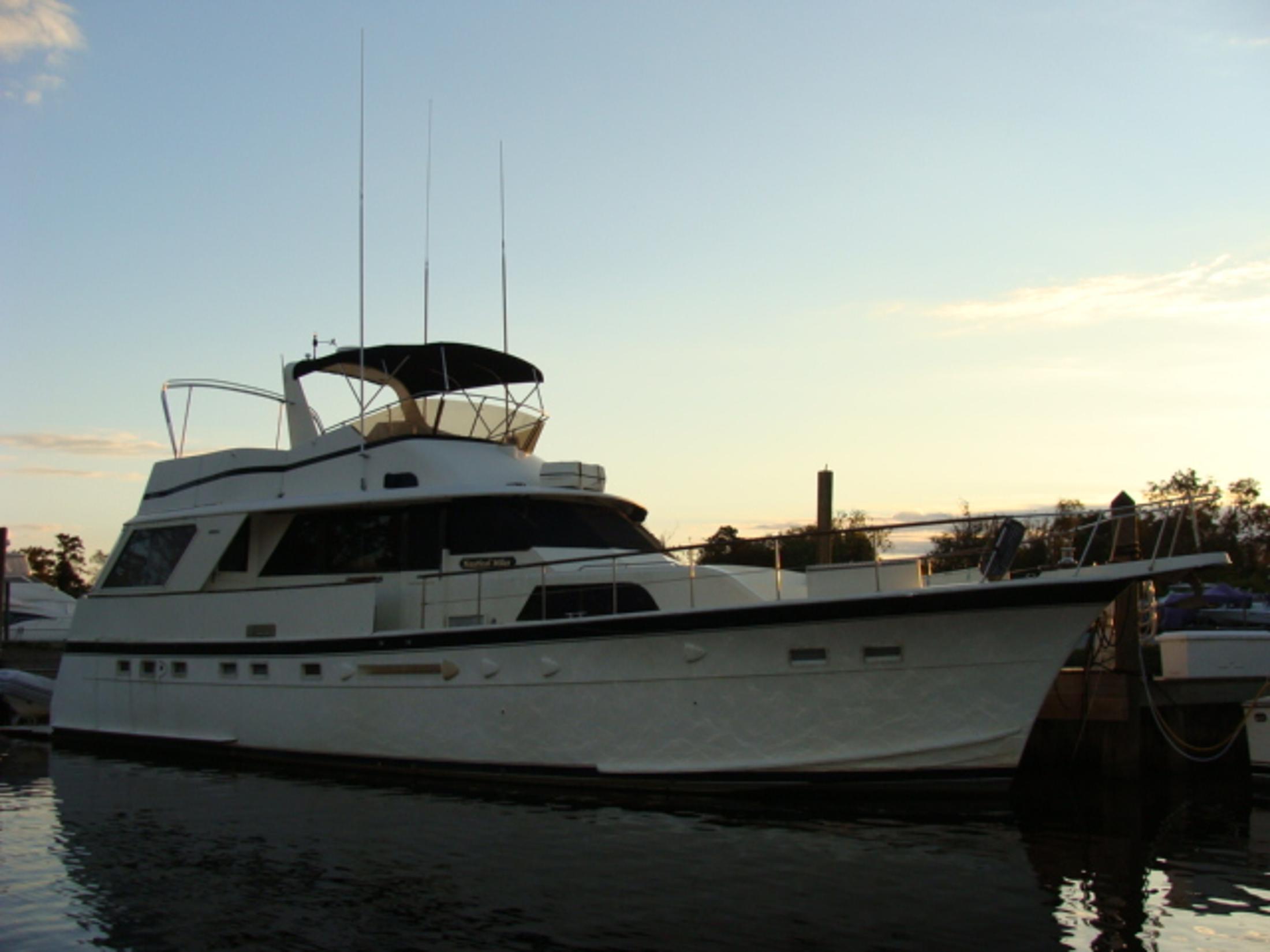 Hatteras Cssic Motor Yacht, Madisonville