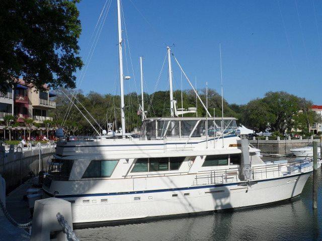 Hatteras Motoryacht, Savannah