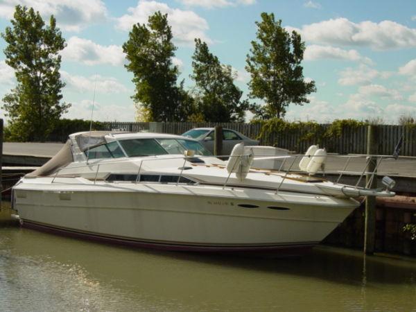 Sea Ray 360 Express Cruiser, Harrison Township