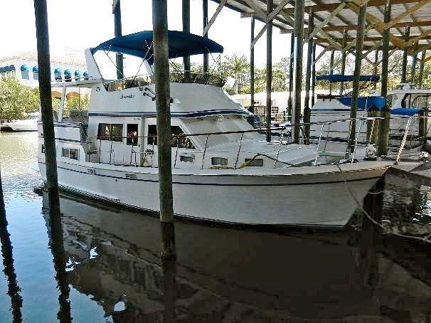 Labelle 40 Motor Yacht, Sarasota