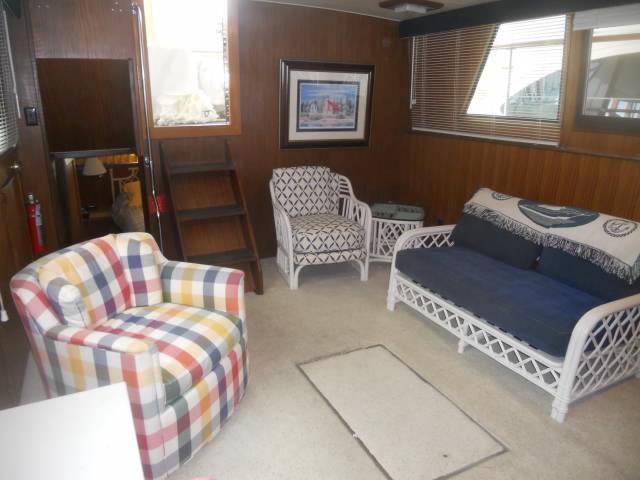 Hatteras Double Cabin Motor Yacht, HARBOR SPRINGS