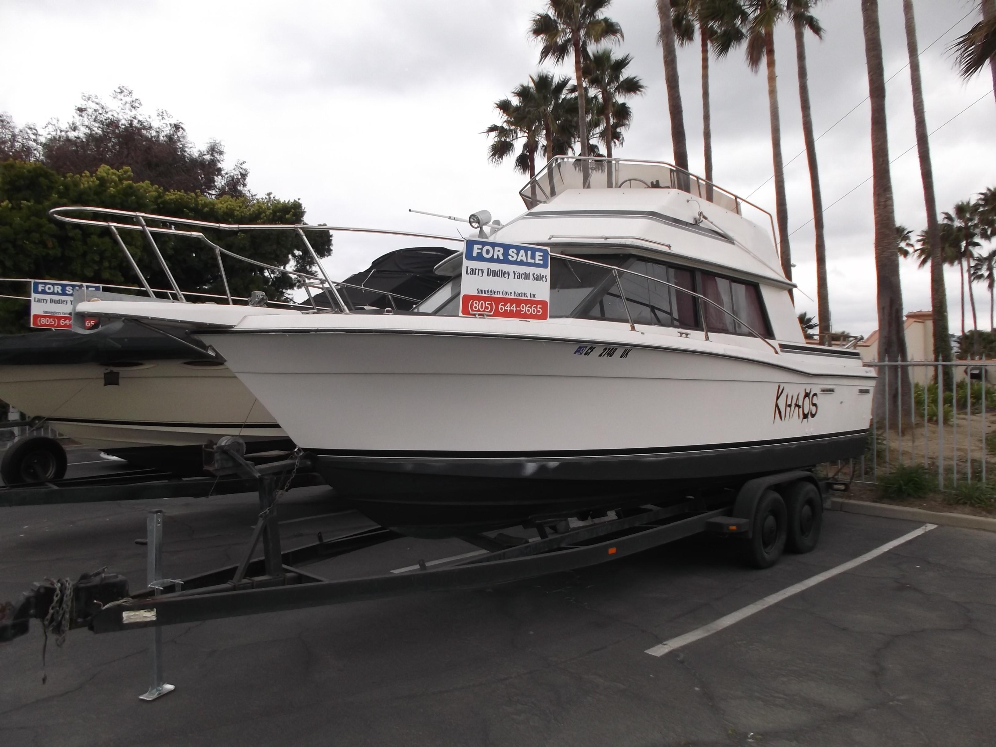 Carver Santa Cruz Flybridge, Ventura