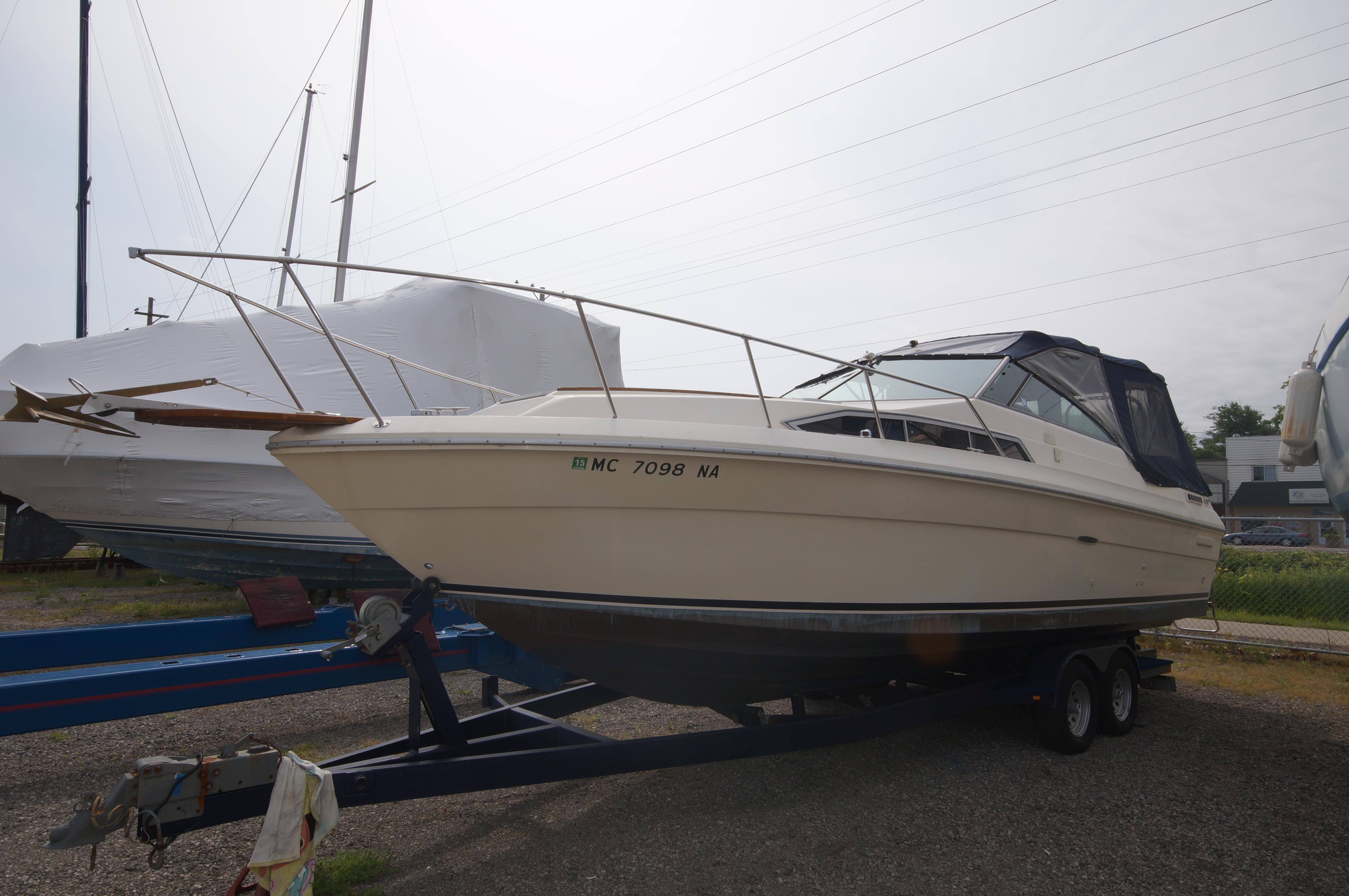 Sea Ray 270 Sundancer, Muskegon