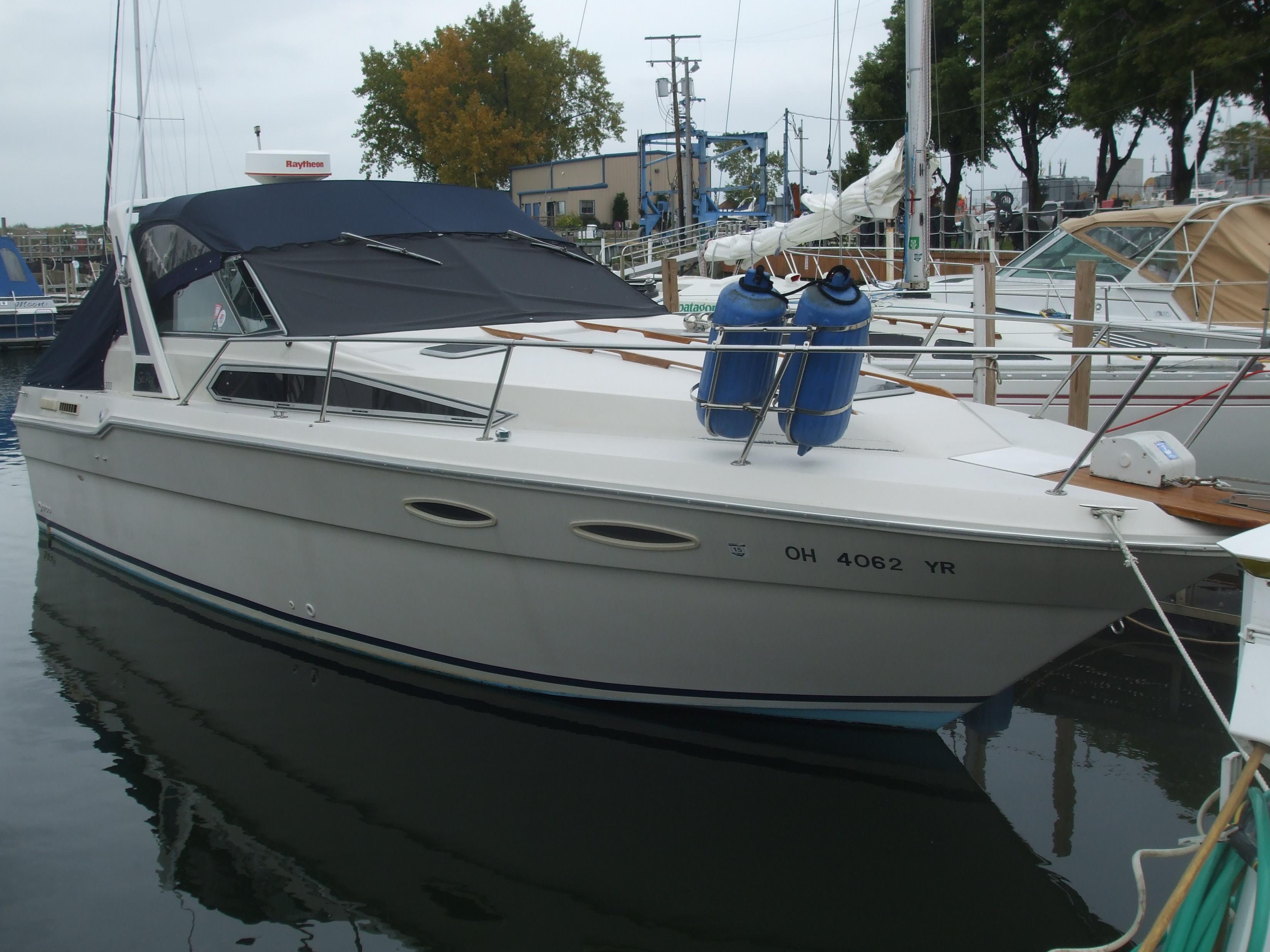 Sea Ray 300 Weekender, Cleveland