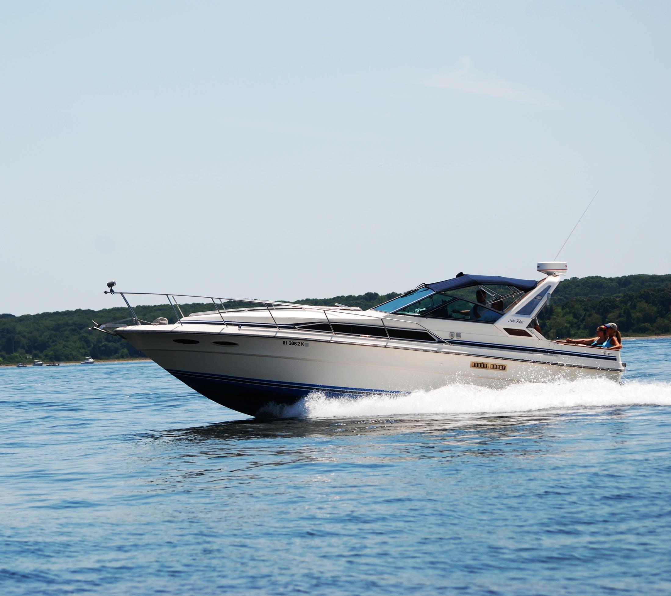 Sea Ray 340 Express Cruiser, Barngton