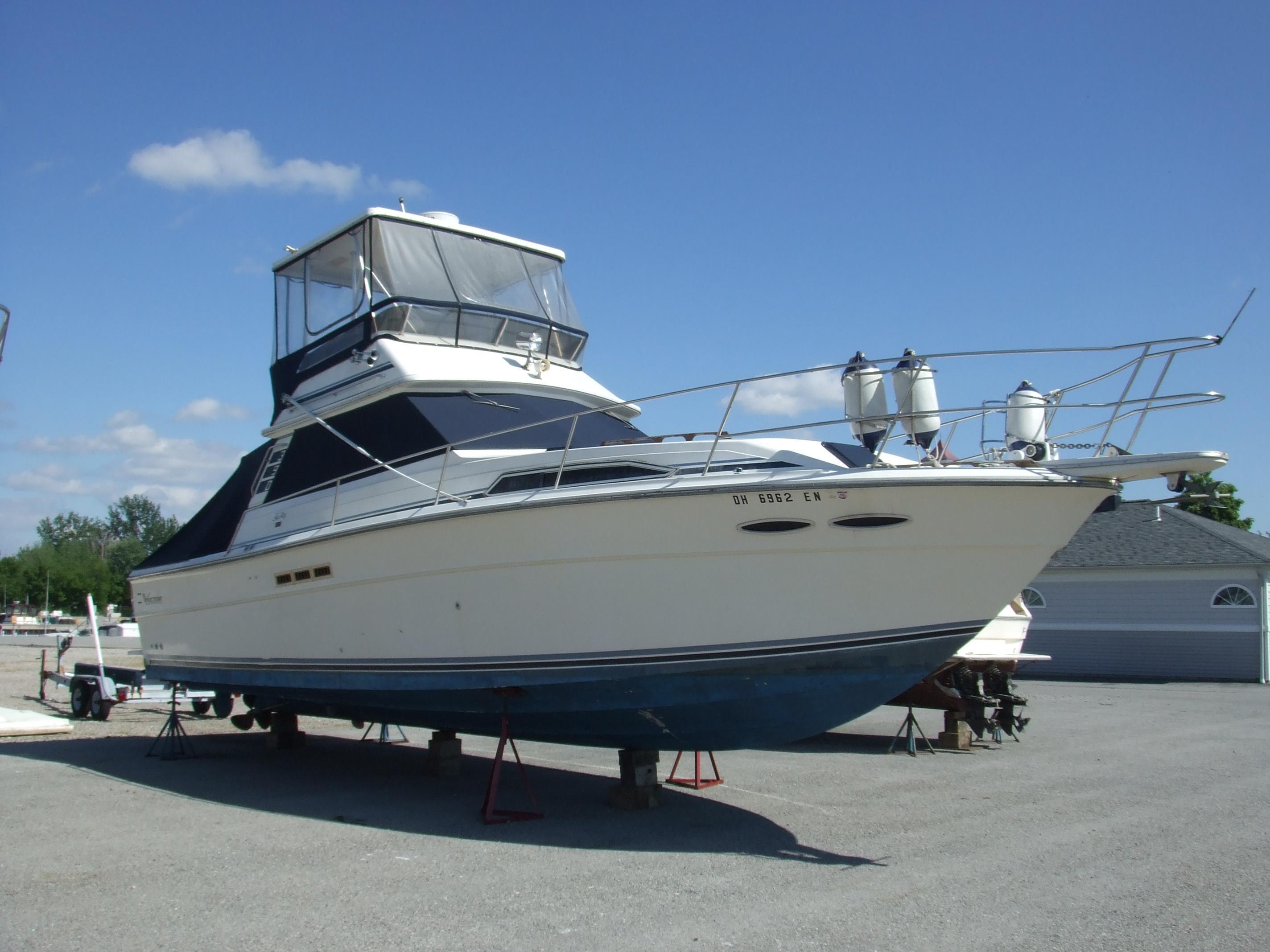 Sea Ray 390 Sport Fisherman, Port Clinton