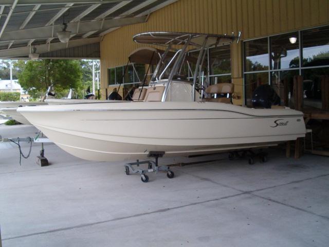 Scout Boats 210 XSF, Clearwater