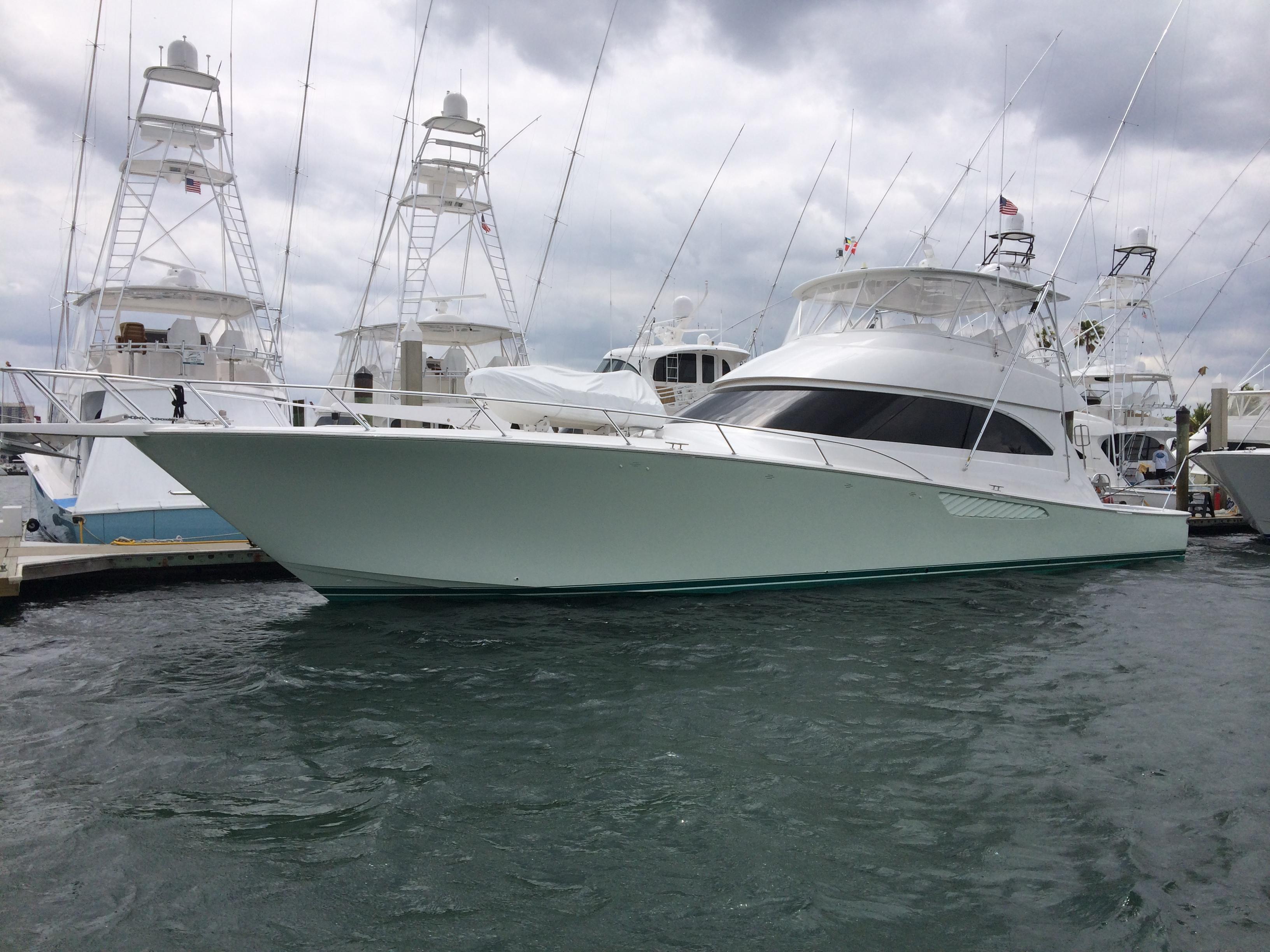 Viking Boats Convertible with Seakeeper Gyro, Miami Beach