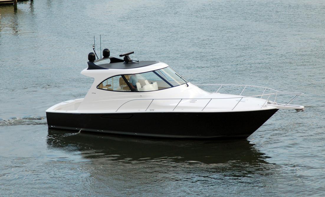 Viking Yachts Sport Coupe, New Gretna