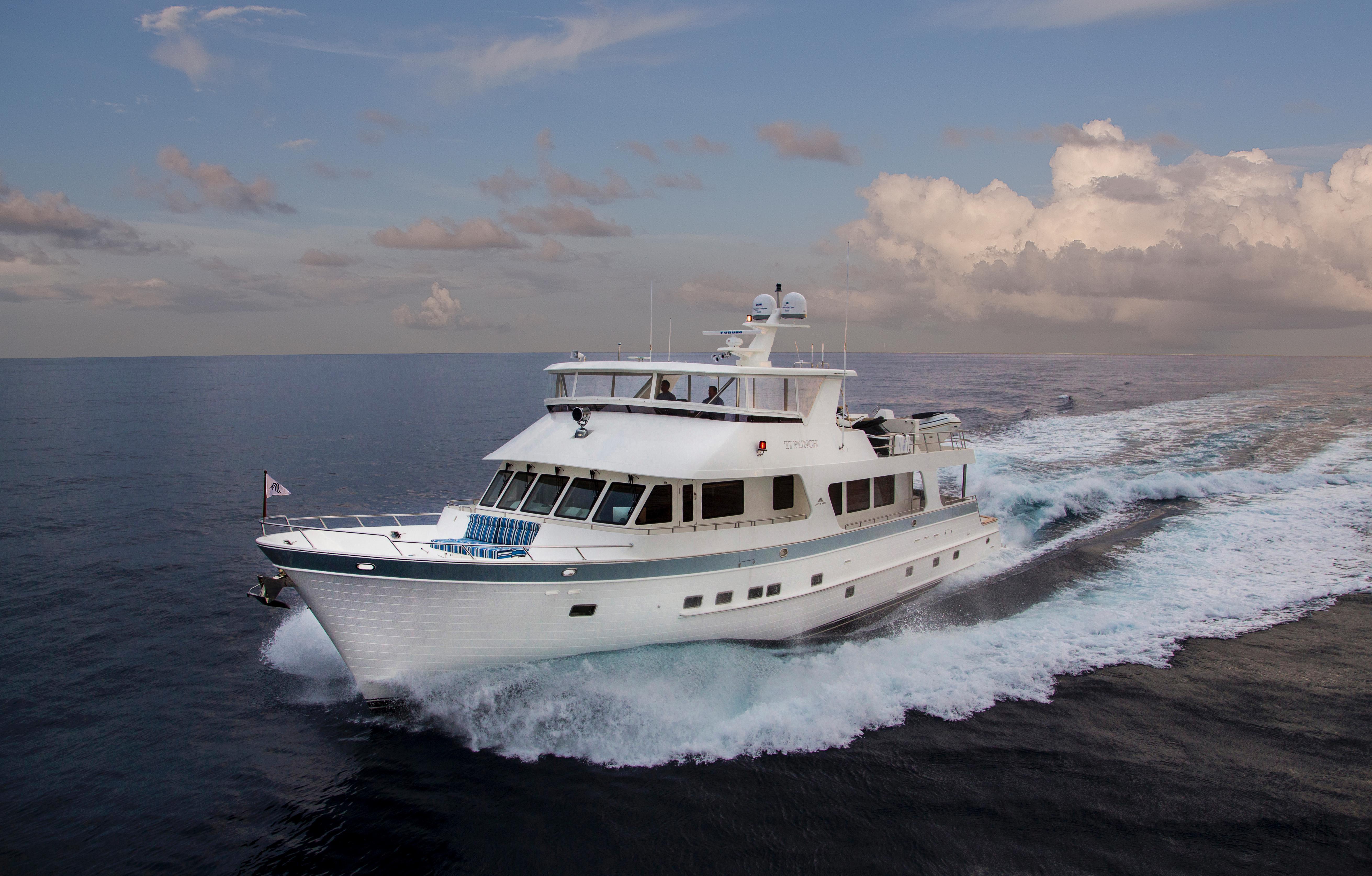 Outer Reef Yachts 860 CPMY