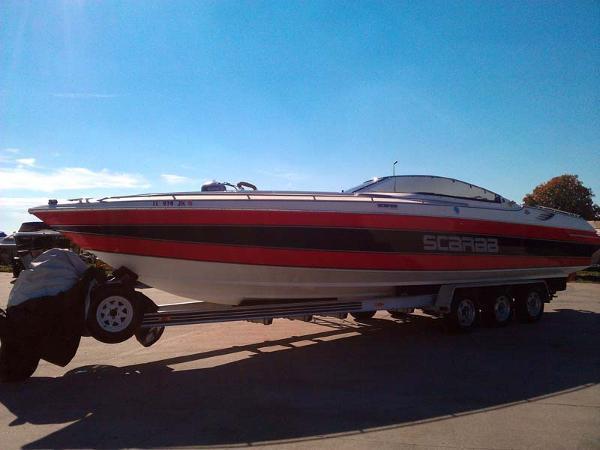 1991 Wellcraft Scarab 31 Excel in Lake