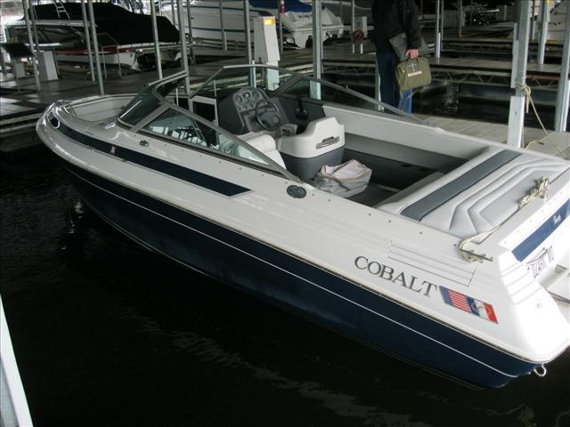 1992 COBALT BOATS Cobalt Boats 252