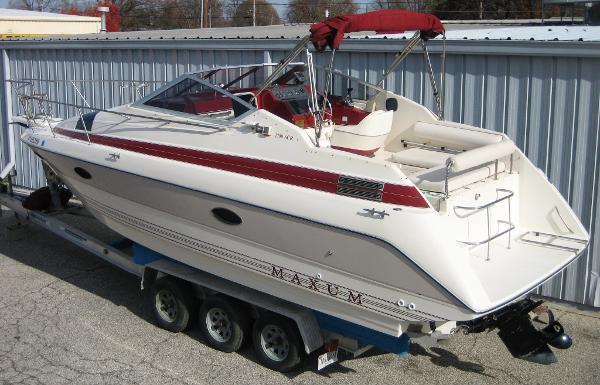 1992 Maxum 2700 SCR  Evansville