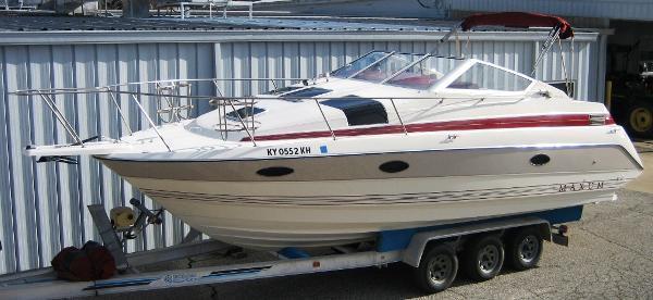 1992 Maxum 2700 SCR  Evansville