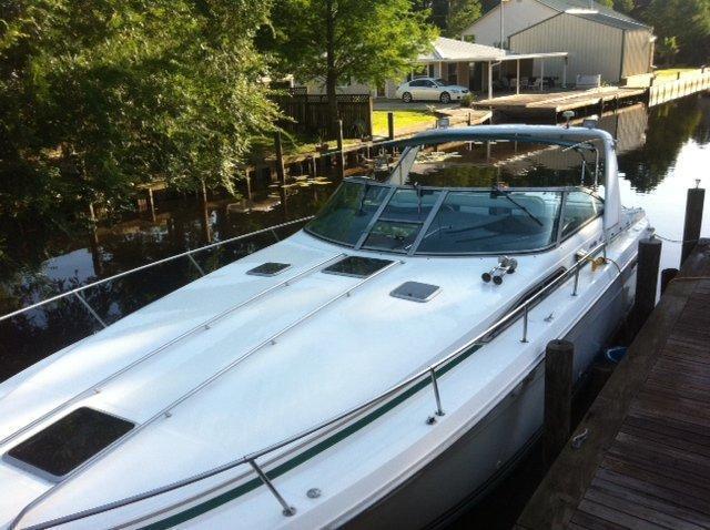 1993 Sea Ray 370 Express Cruiser