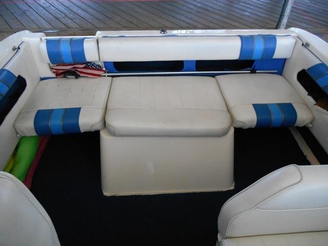 1994 Sea Ray Sport Cruiser 250 Express Cruiser