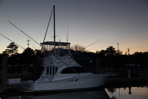 1995 Luhrs 320 Tournament Upgraded!