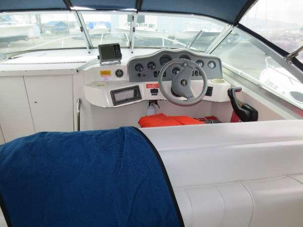 1995 Sea Ray 230 Weekender