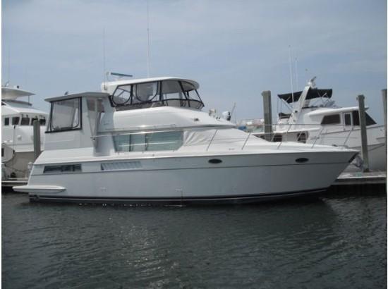 1996 Carver 455 Aft Cabin Motor Yacht