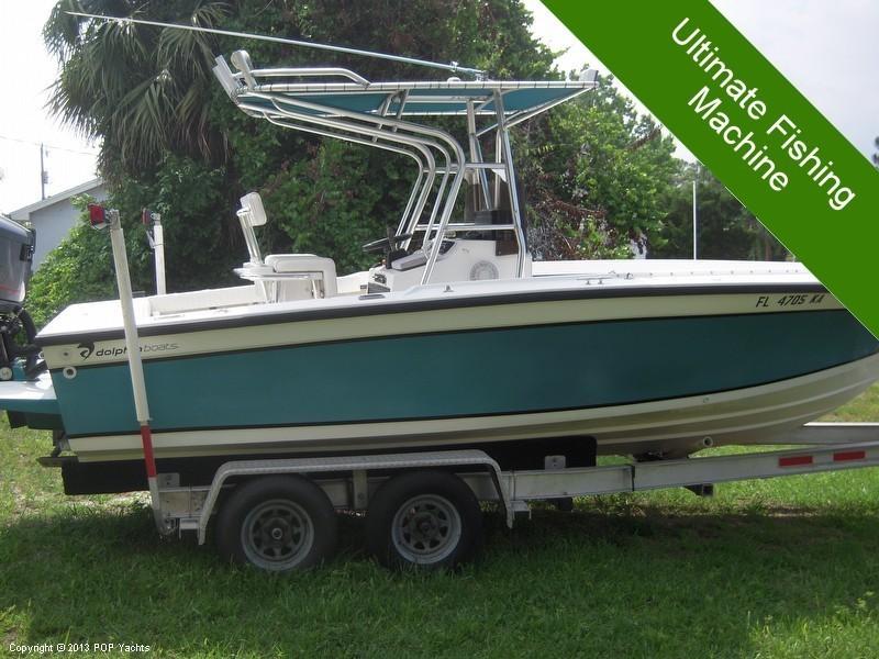 1996 Dolphin 2210