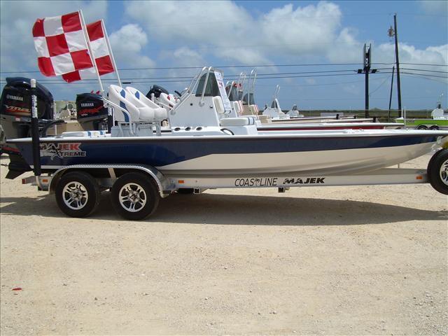 2014 MAJEK Bay Boat 2200 Xtreme
