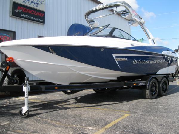 2014 Malibu 23 LSV