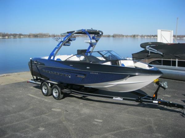 2014 Malibu 23 LSV WAKESETTER