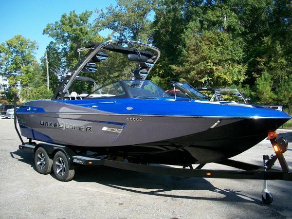 2014 Malibu Wakesetter 23 LSV