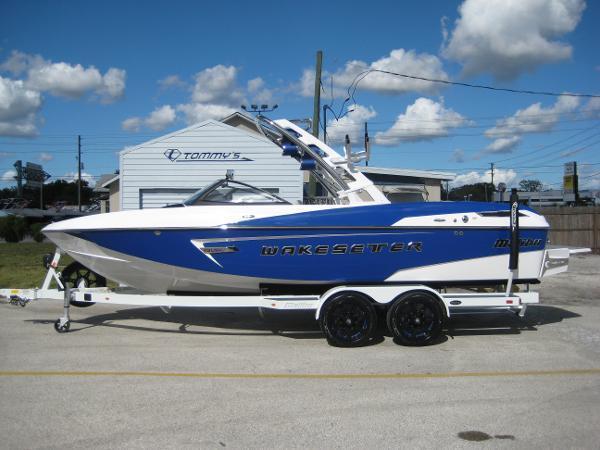 2014 Malibu Wakesetter 23 LSV