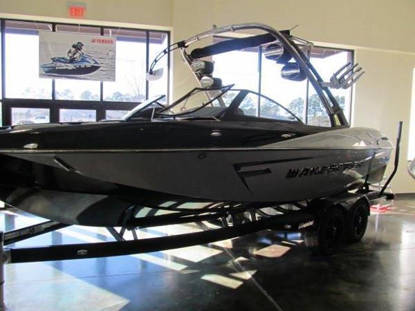 2014 Malibu Wakesetter 23 LSV