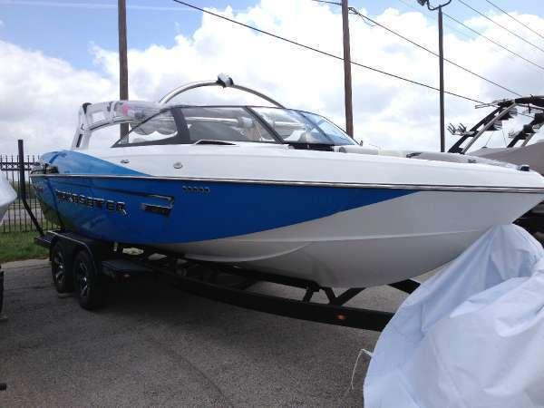 2014 Malibu Wakesetter 23 LSV