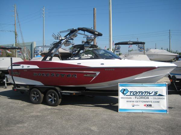 2014 Malibu Wakesetter 23 LSV