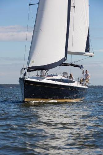 2014 Marlow Hunter 37