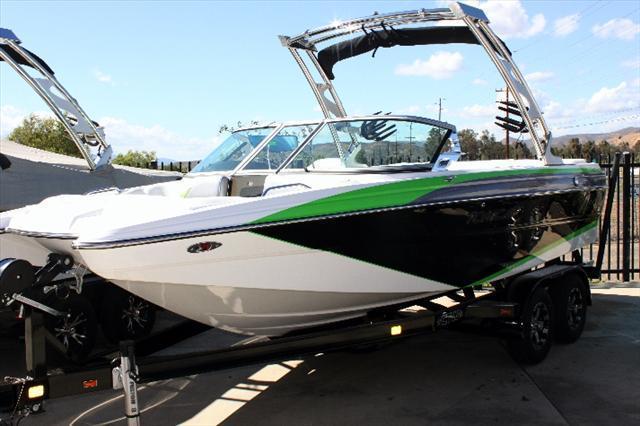 2014 MB SPORTS SPORT BOAT F21 TOMT