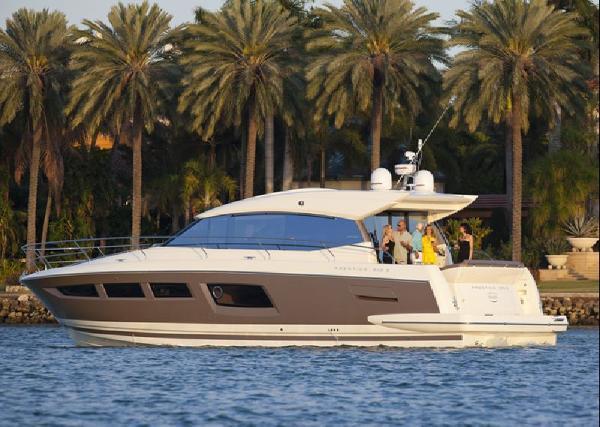 2014 Prestige Yachts 500S